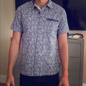 Men’s LULUlemon button up